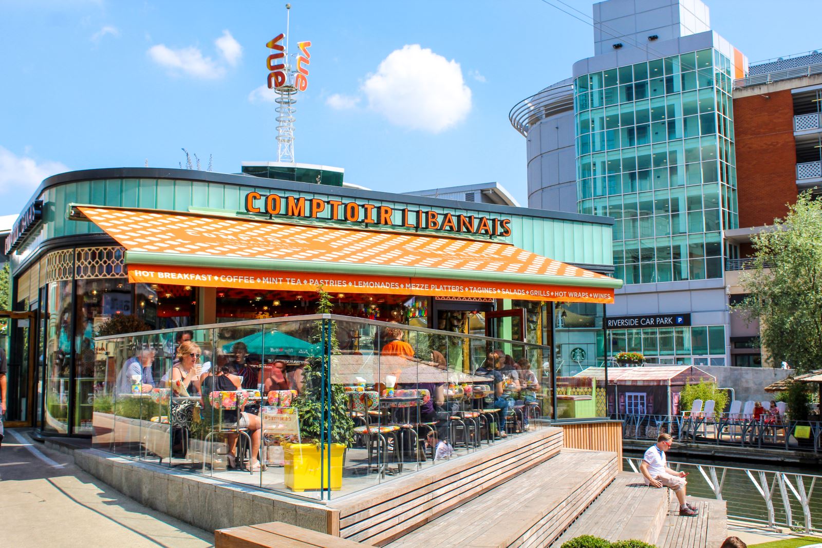 Comptoir Libanais front